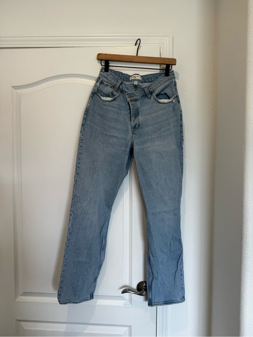 Abercrombie & Fitch Light Wash Straight Leg Jeans